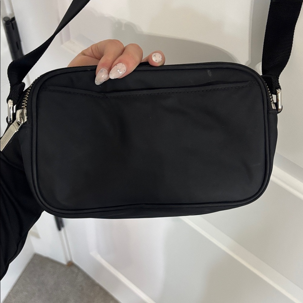 LULULEMON ATHLETICA Black Crossbody Bag - Picture 5 of 6